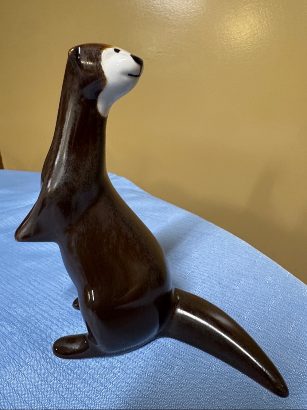 Arabia Finland WWF Otter figurine by Lillemor Mannerheim 7” tall